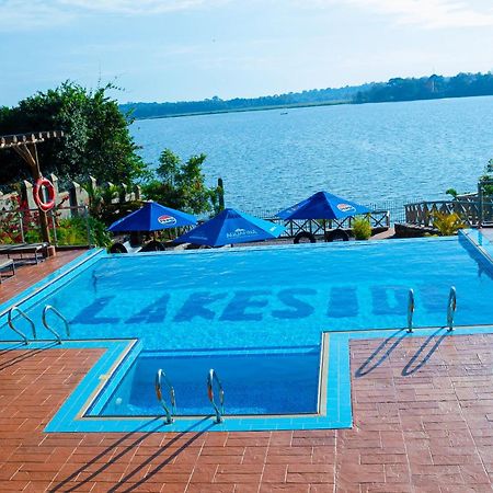 The Lakeside エンテベ エクステリア 写真